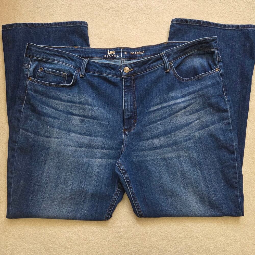 Lee Riders Women's 24M Mid-Rise Bootcut Jeans 5 Pocket Flat Front Blue